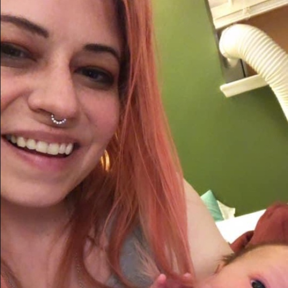 Taking a break from selling, I’m a new mom ♥️